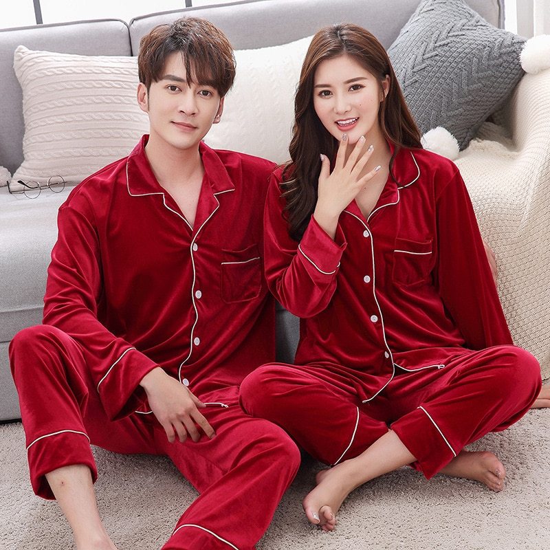 Couple clothing, Nightwear 