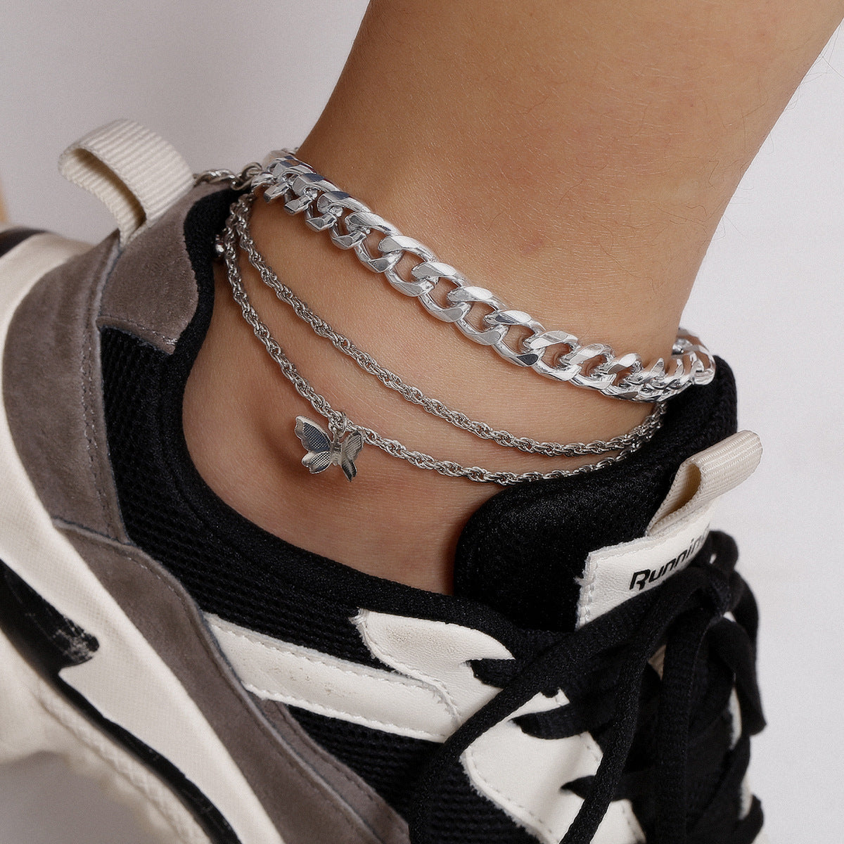 Chain, footwear 