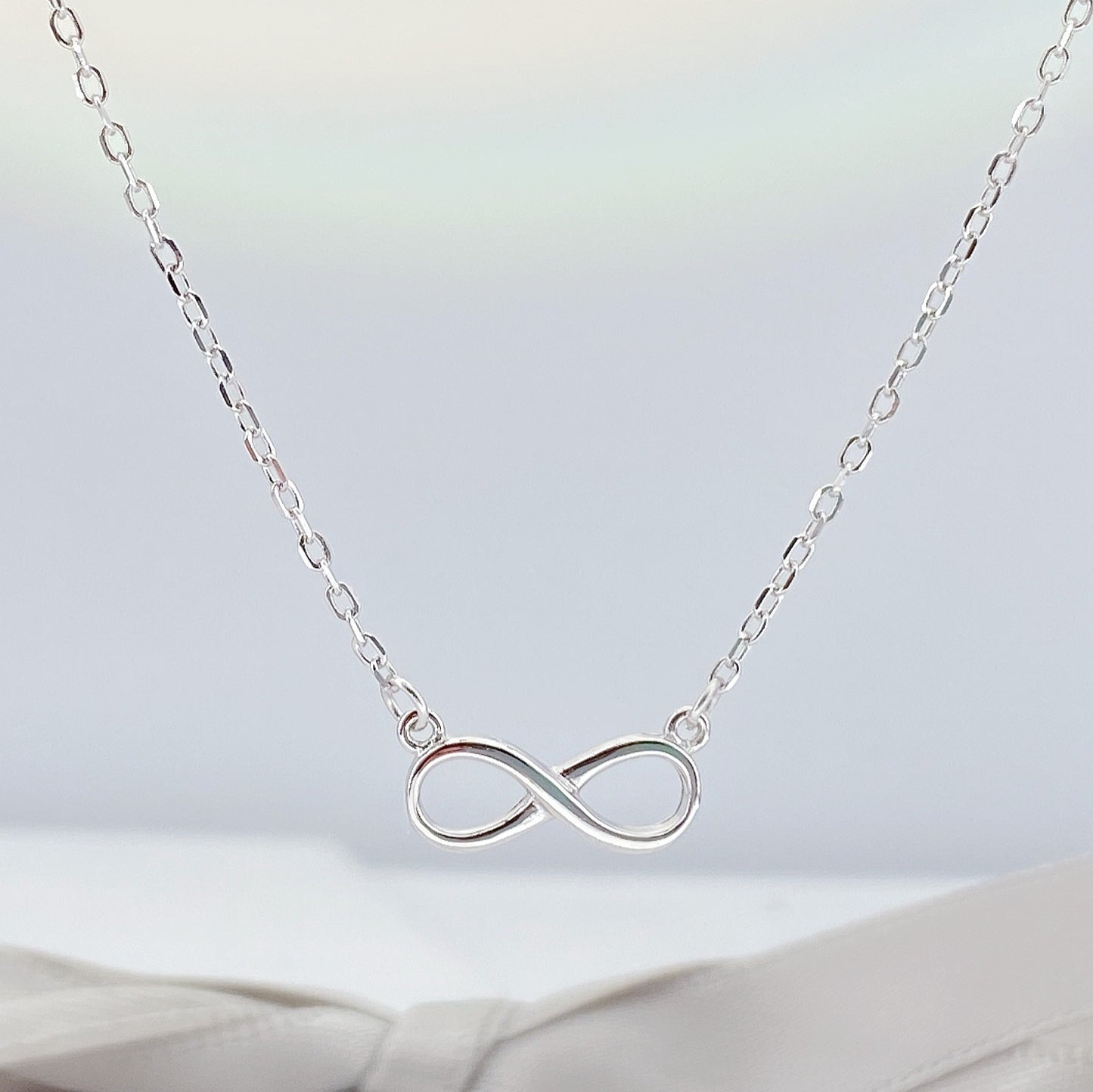 Women Jewellery, silver chain 